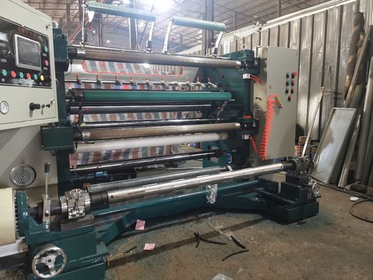 PLC制御垂直切断機 コーティング紙切断機 リウインダーマシン 0 - 200m/Min